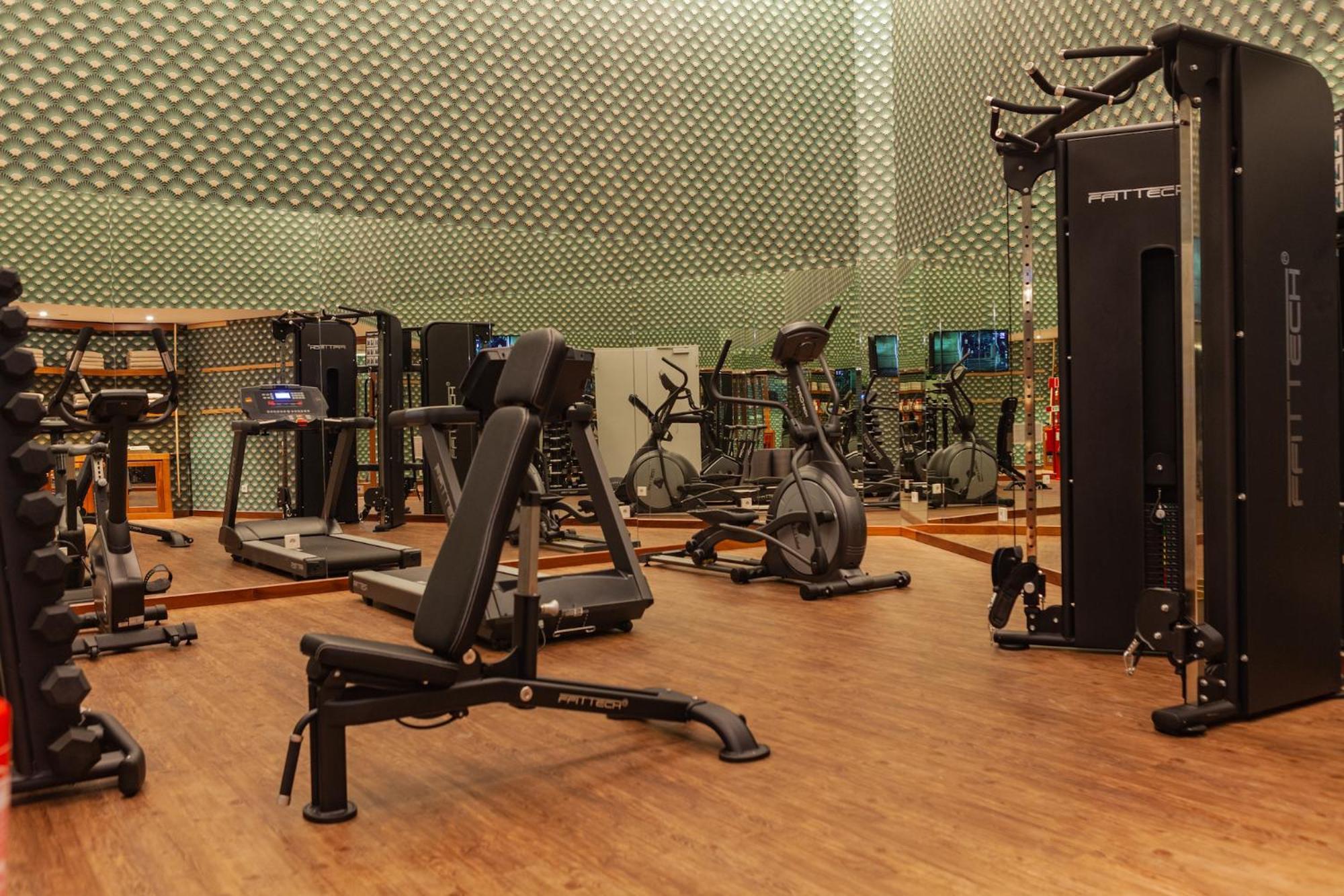 Wine & Books Lisboa Hotel Εξωτερικό φωτογραφία The gym at the hotel