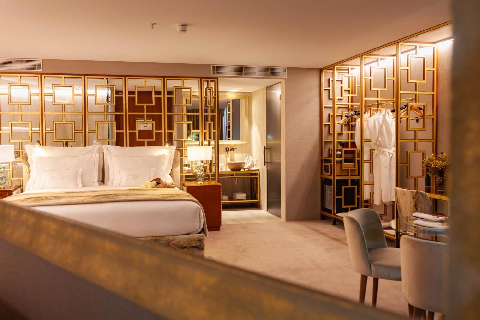 Wine & Books Lisboa Hotel Δωμάτιο φωτογραφία A suite at the Mandarin Oriental, London